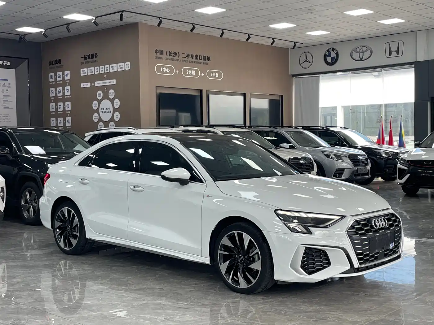 Audi A3 2023 A3L Limousine 35 TFSI Fashion Sport фото 3