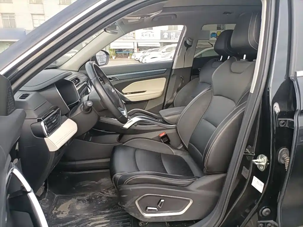 Photo 15 - Geely Boyue
