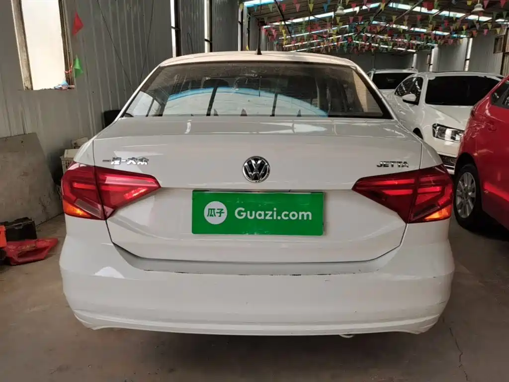 Volkswagen Jetta 2017 1.4L Manual Fashion фото 6