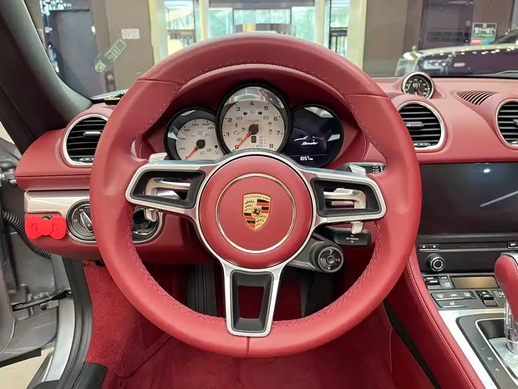 Porsche 718 2025 2022 Boxster 2.0T