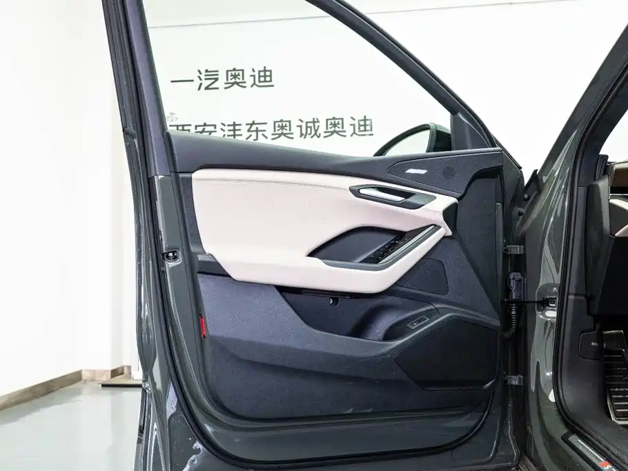 Audi Q6L e-tron, миниатюра 9