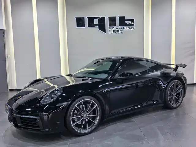 Porsche 911 Carrera 3.0T