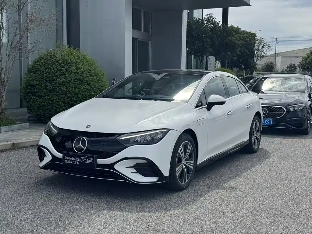Mercedes-Benz EQE 2025