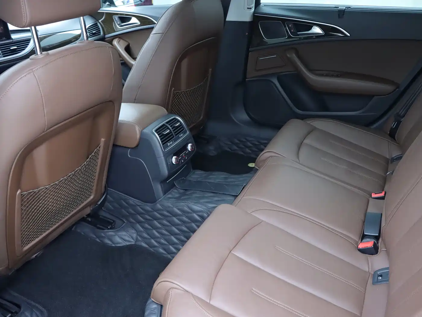 Audi A6L 2017 45 TFSI quattro Sport фото 14
