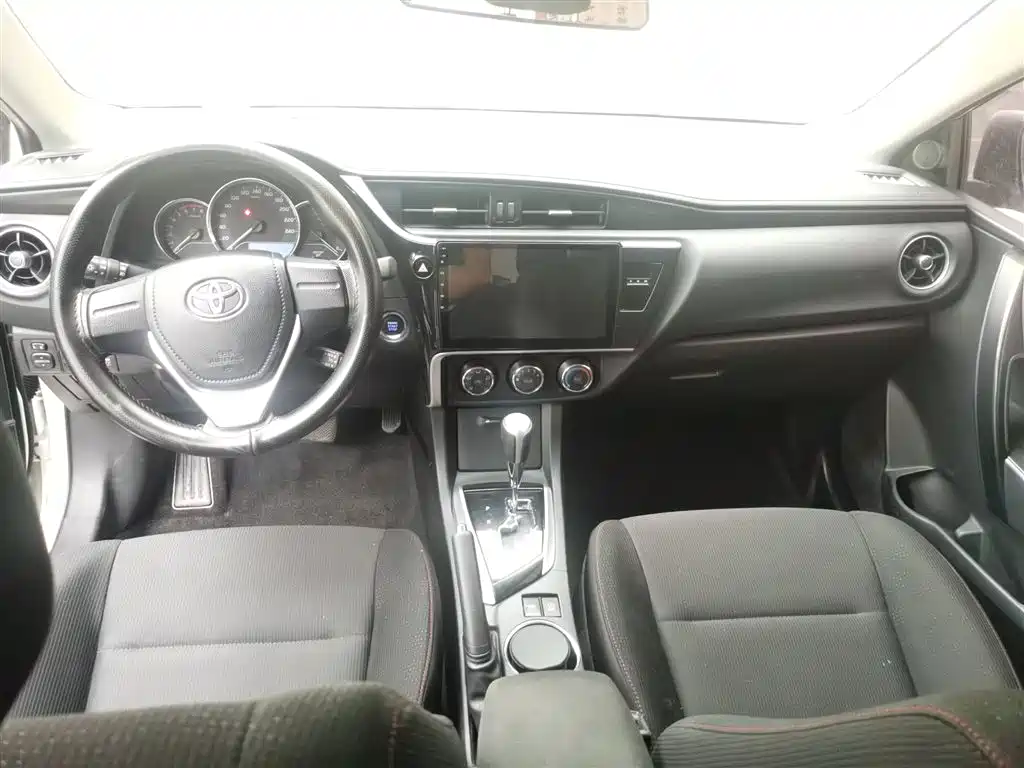 Toyota Corolla 2018 1.2T S-CVT GL Smart Edition фото 23