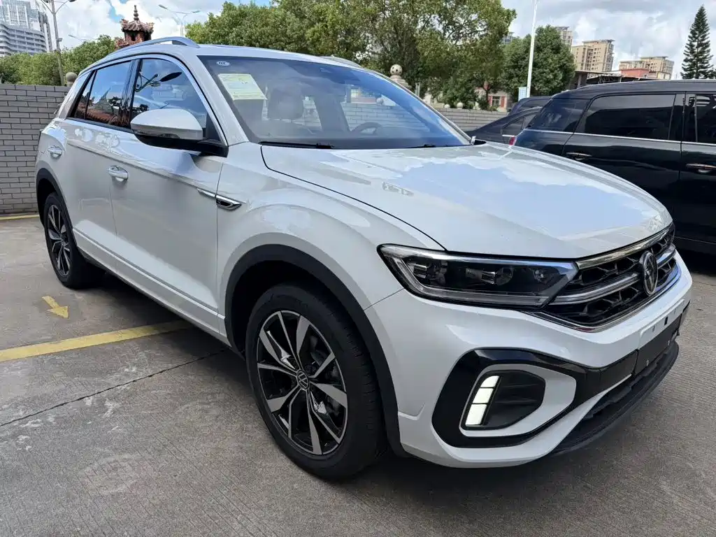 Volkswagen T-ROC 2026 2025 300TSI DSG 2WD Dawn Edition