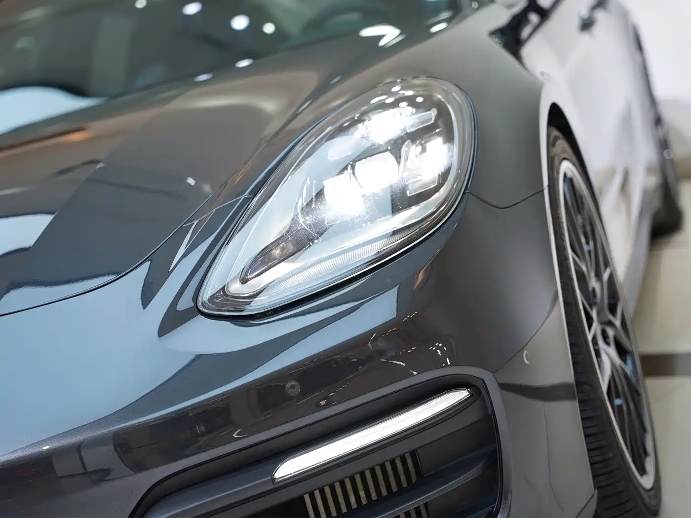 Porsche Panamera, миниатюра 8