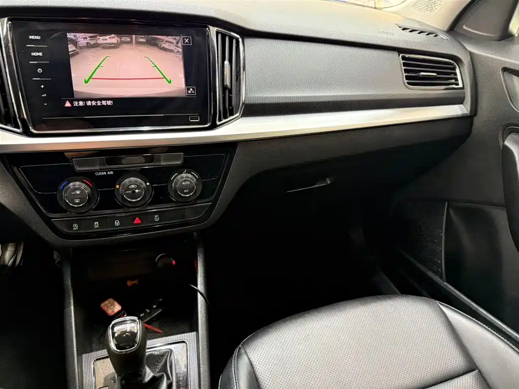 Škoda Kamiq 2022 1.5L Automatic Comfort Edition фото 12