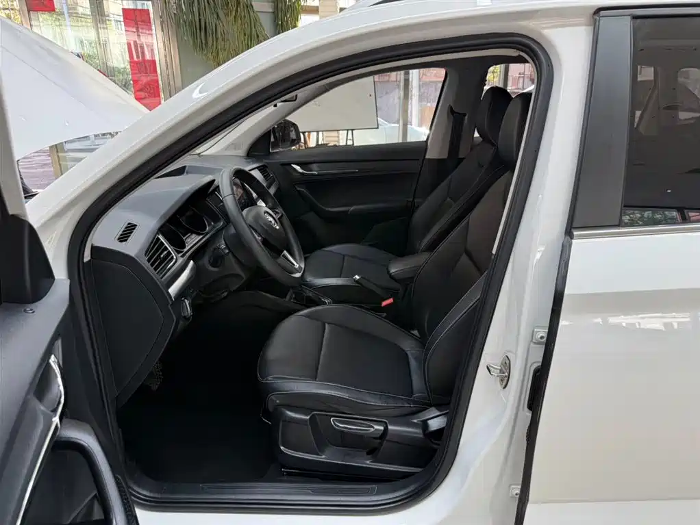 Škoda Kamiq 2022 1.5L Automatic Comfort Edition фото 16