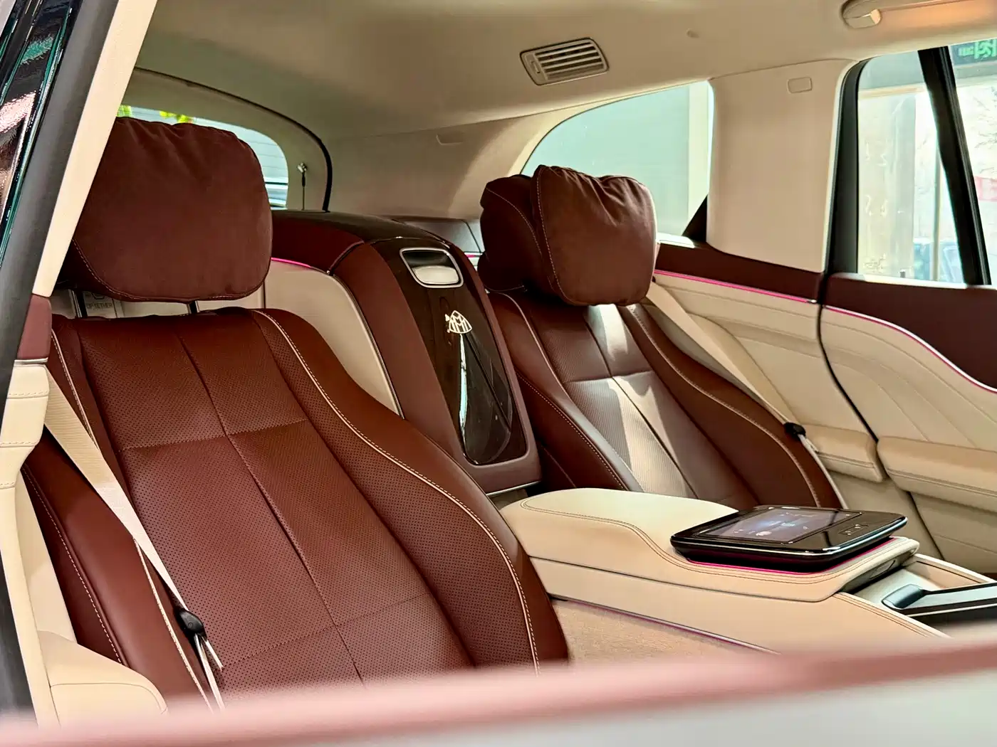 Mercedes-Benz Maybach GLS 2024 GLS 480 4MATIC фото 39