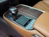 Фото 12 - Lexus LS