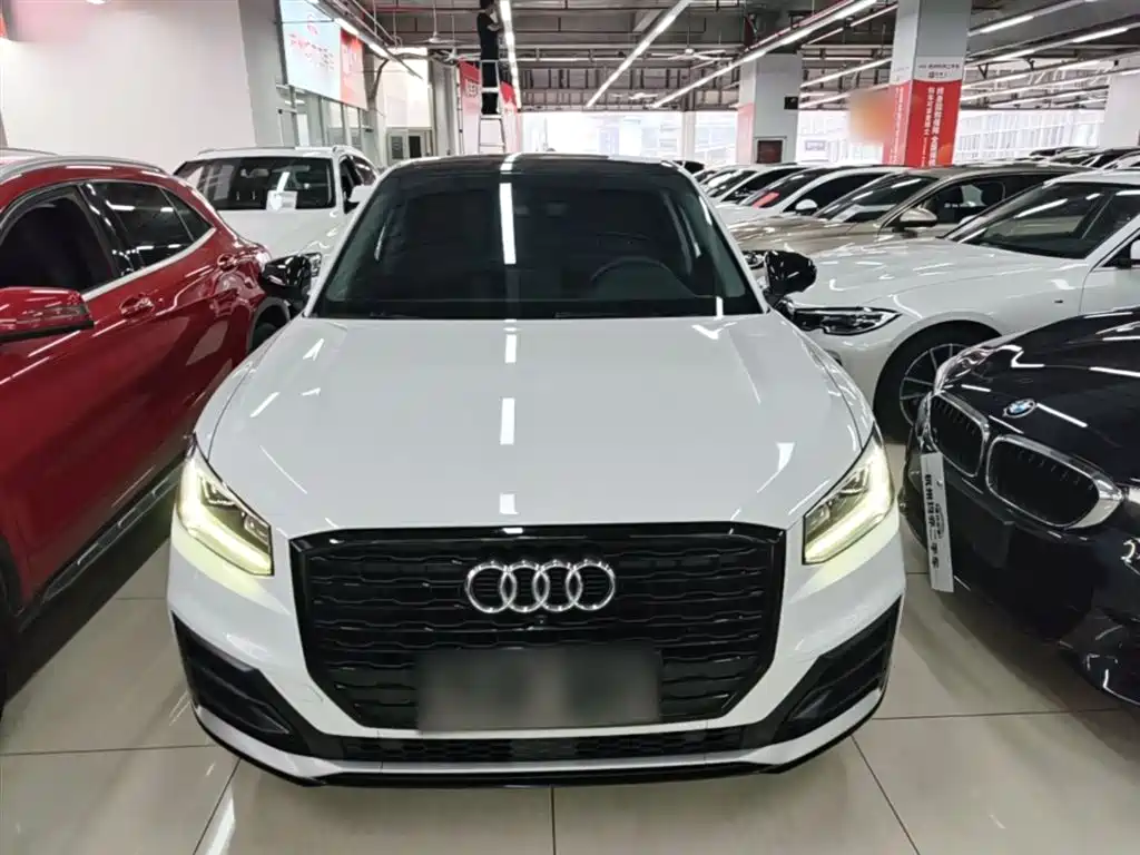 Audi Q2L 2020 35 TFSI Progressive Dynamic Model фото 3