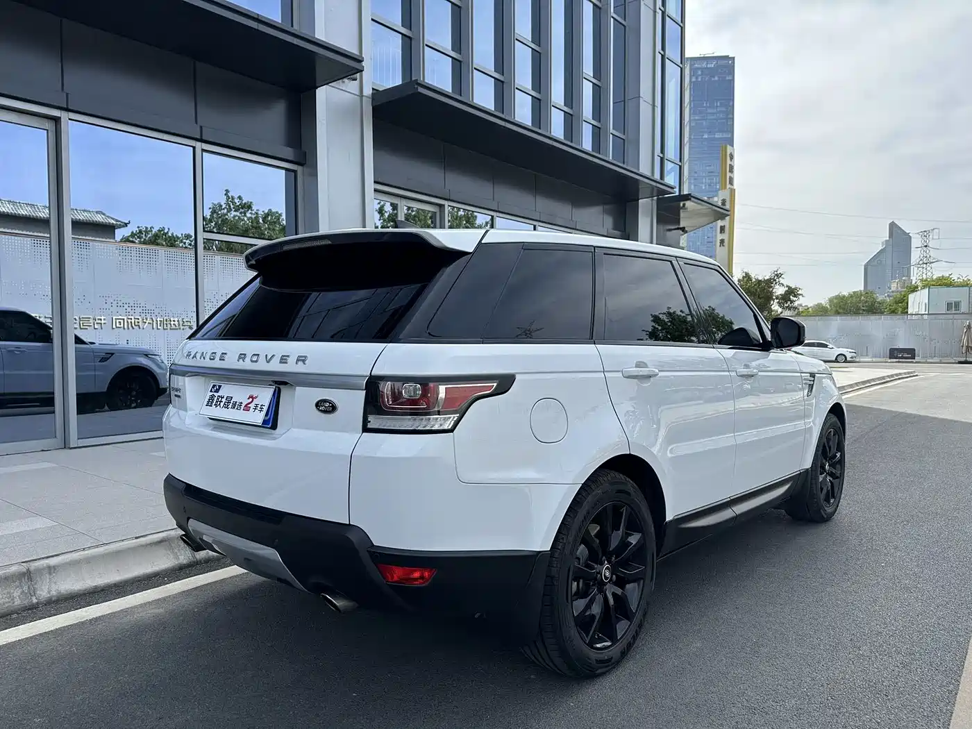 Land Rover Range Rover Sport 2017 3.0 SC V6 HSE фото 5