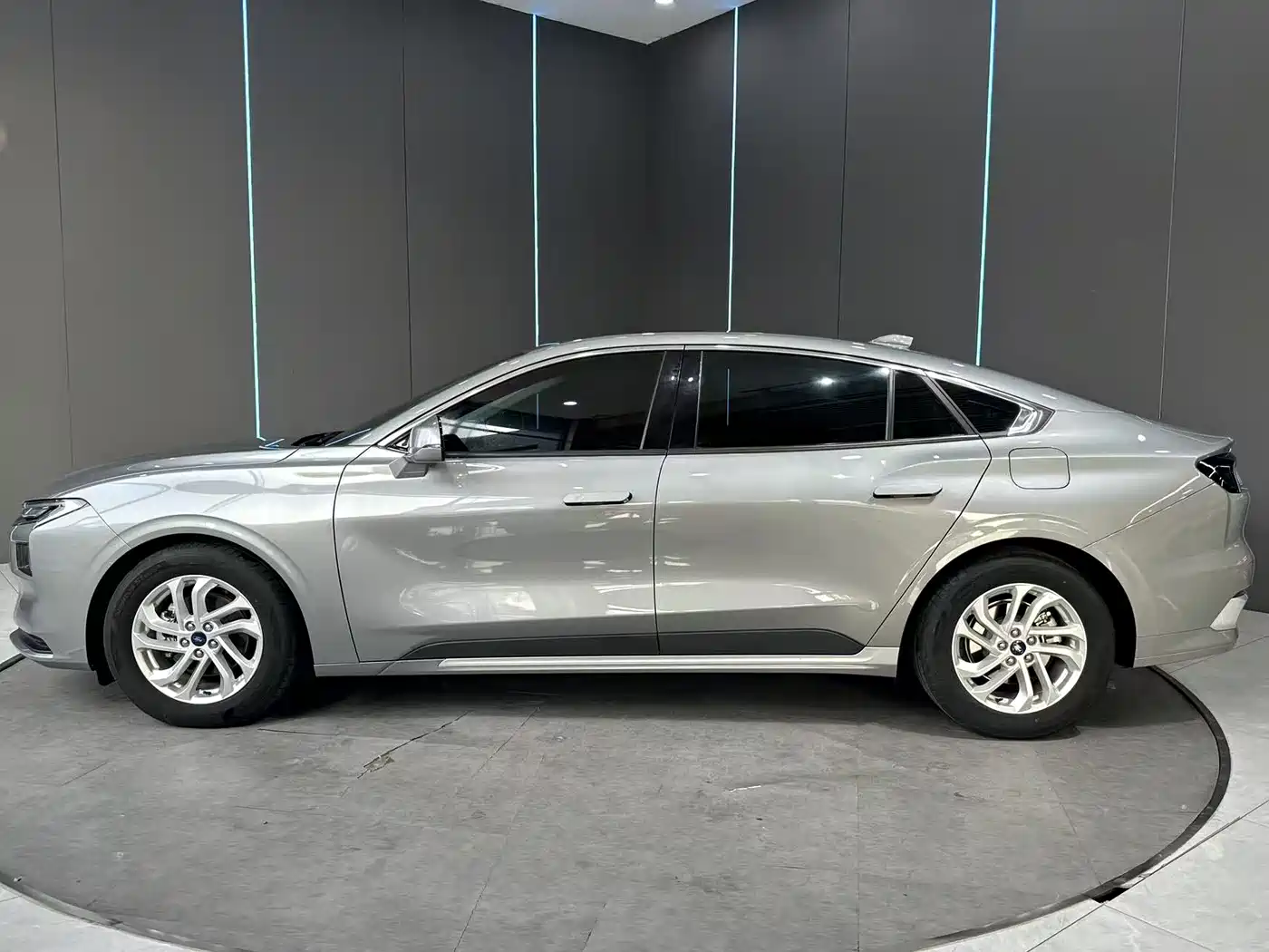  MONDEO