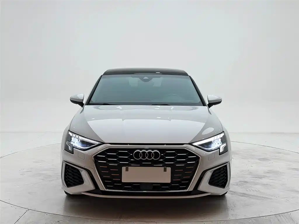Audi A3 2023 Facelift A3L Limousine 35 TFSI Fashion Sport фото 2