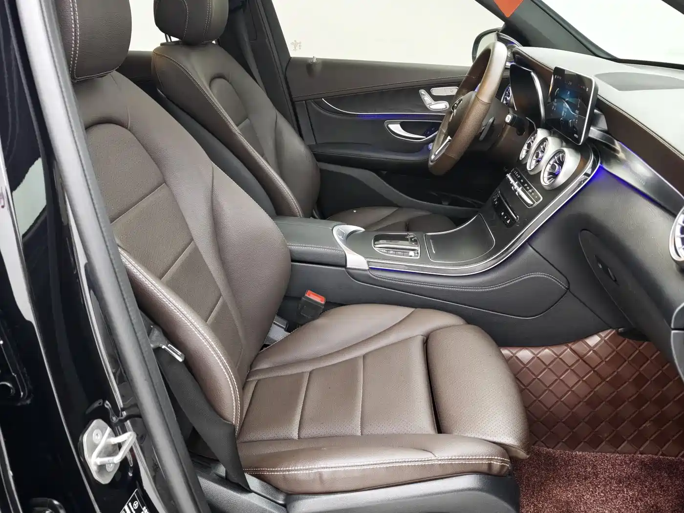 Mercedes-Benz GLC 2020 Facelift GLC 260 L 4MATIC Dynamic фото 9