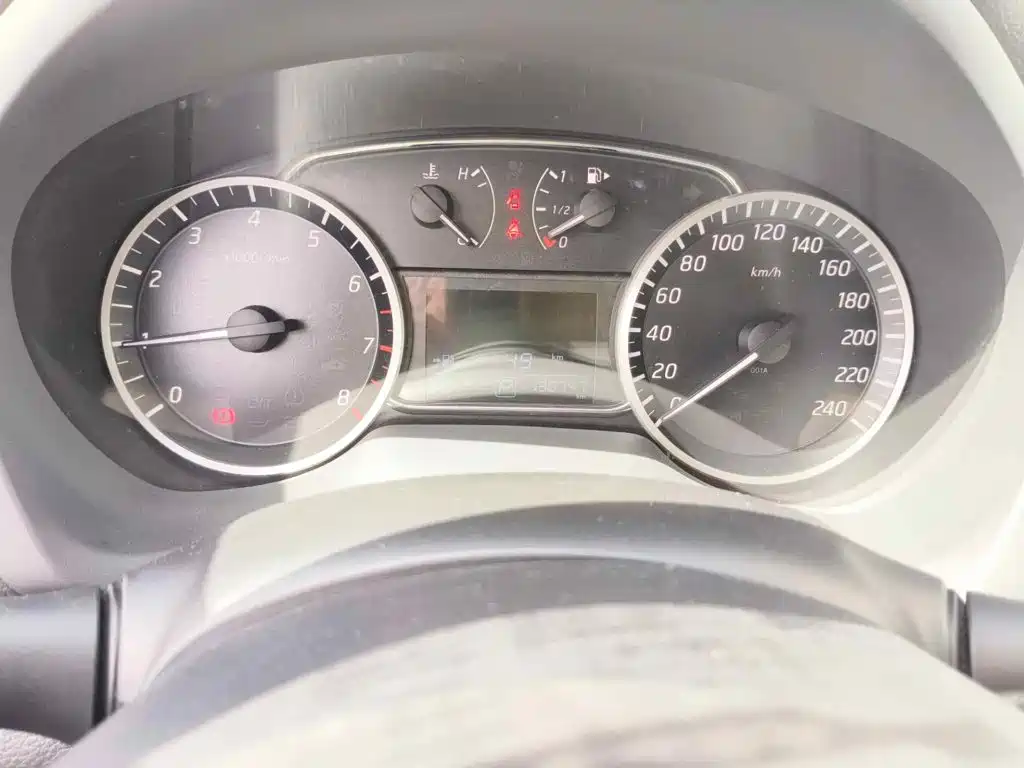 Фото 4 - Nissan Sylphy