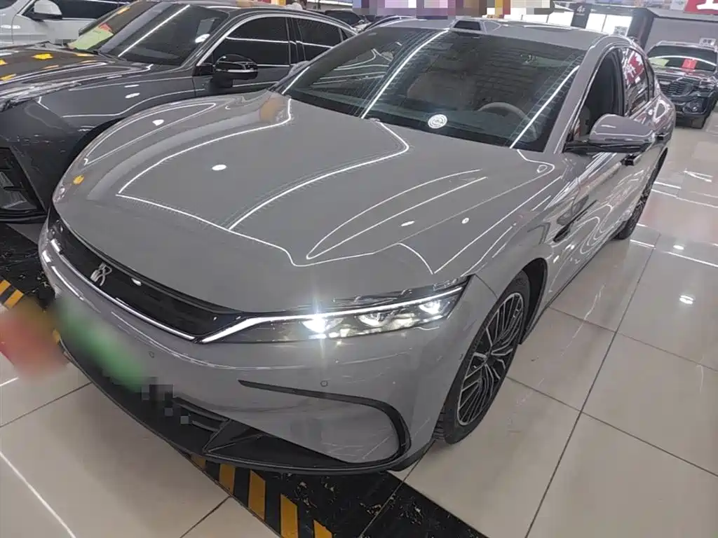 BYD Han 2025 DM-i 125KM LiDAR Smart Driving