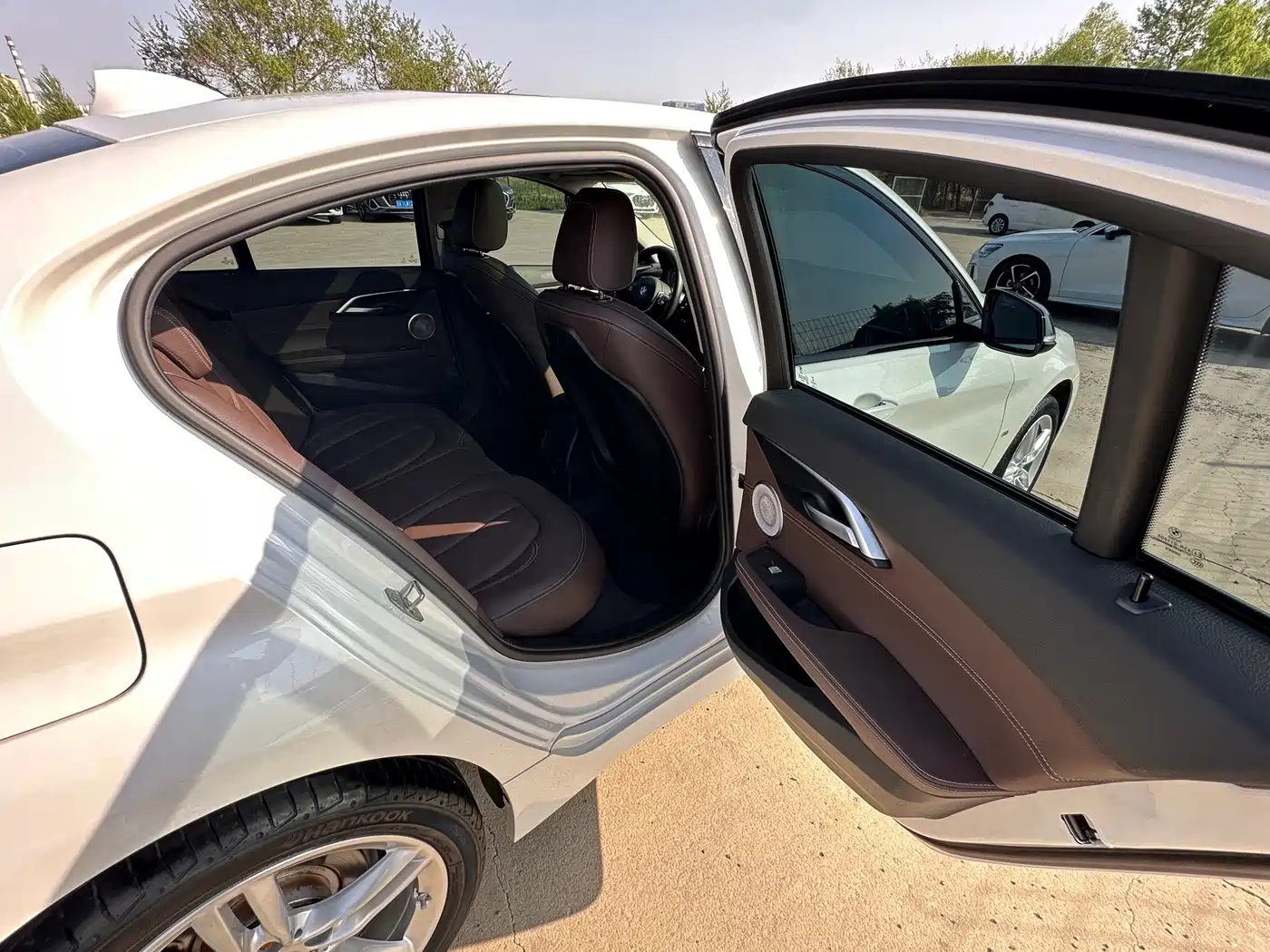 BMW 1 Series 2022 120i M Sport Shadow Edition фото 13