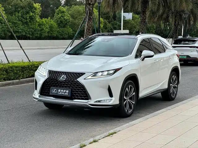 Lexus RX 2021