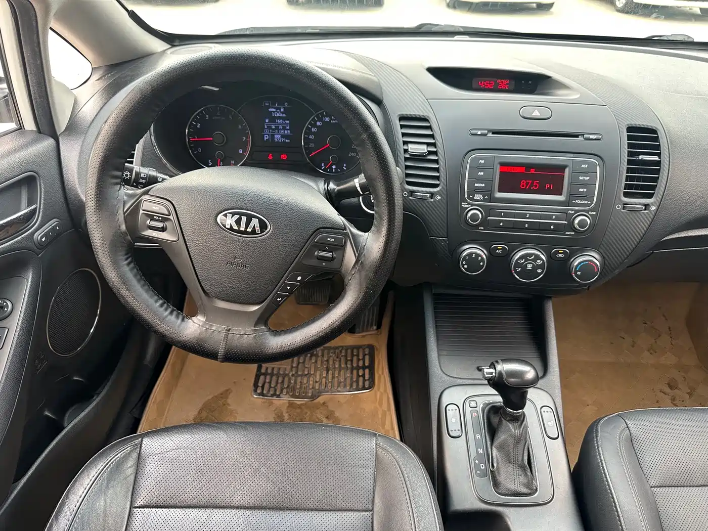Kia K3 2013 1.6L Automatic GLS фото 6