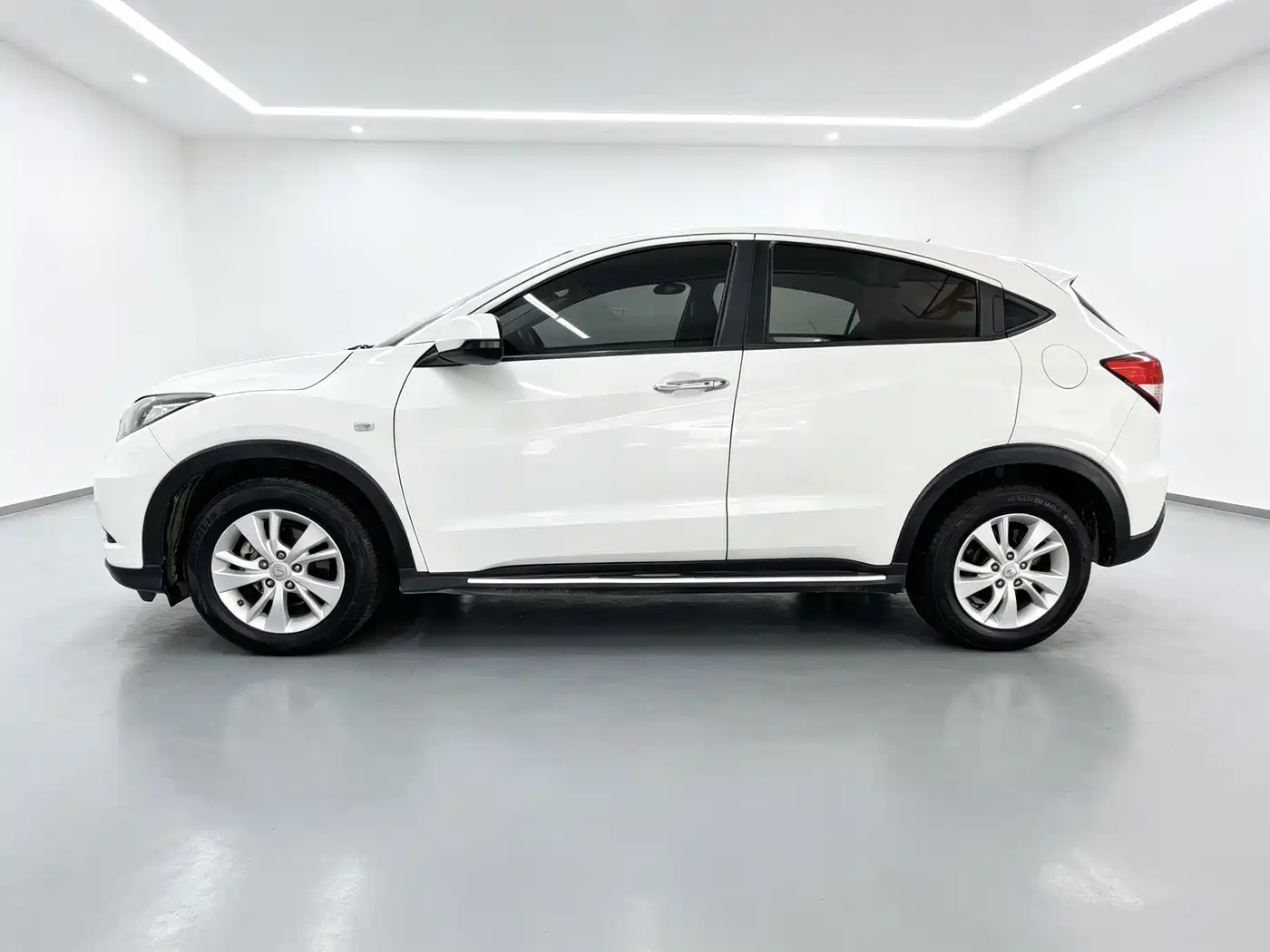 Honda Vezel 2016 2015 1.5L CVT 2WD Comfort
