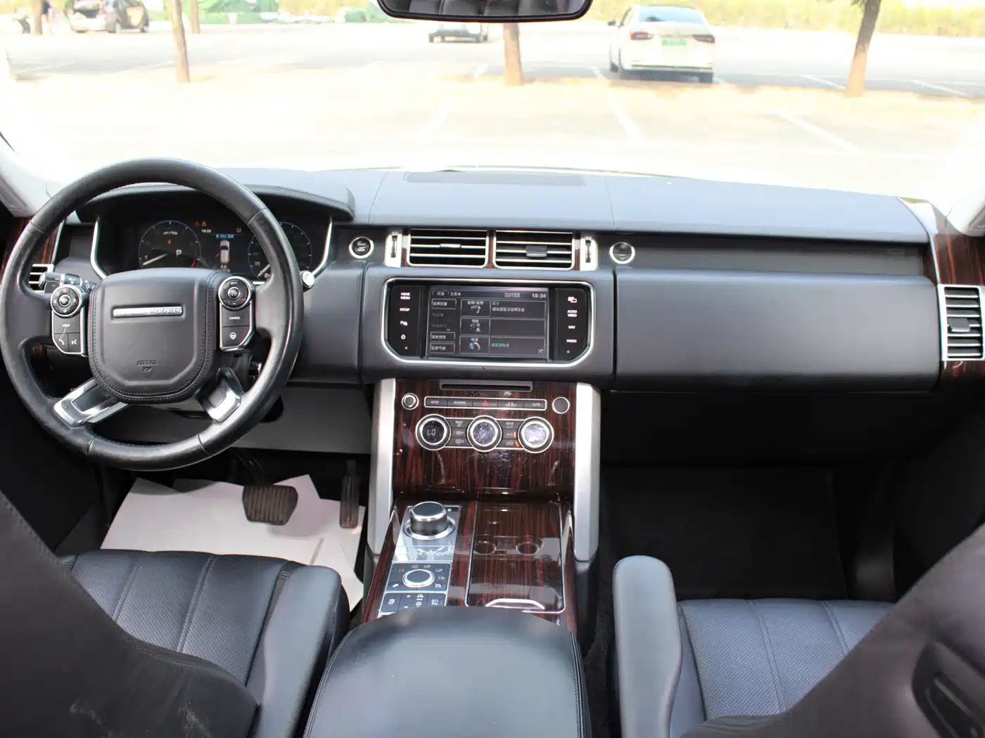 Land Rover Range Rover 2013 NA 5.0 V8 Vogue SE фото 9
