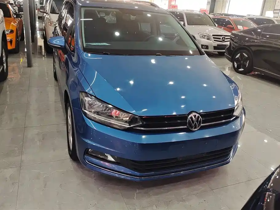 Volkswagen Touran 2018 Touran L 280TSI DSG Comfort Edition 7-seater China VI фото 2