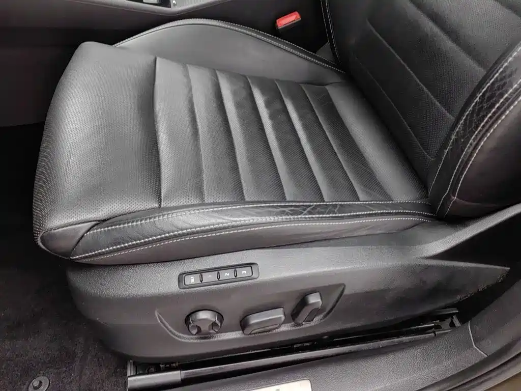 Photo 20 - Škoda Superb