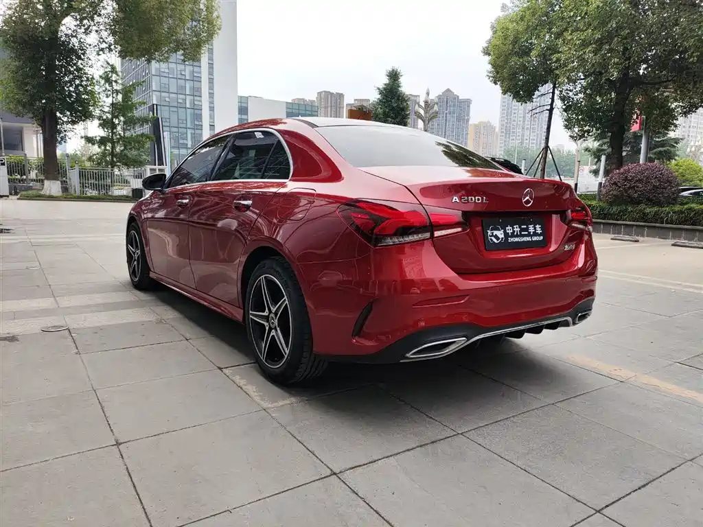 Mercedes-Benz A-Class 2019 A 200 L Sport Sedan фото 7