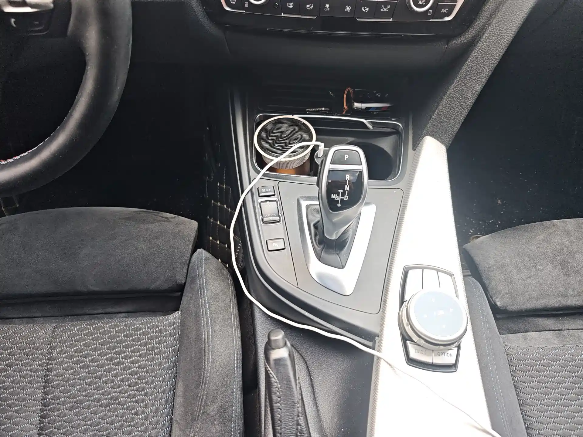 Photo 15 - BMW 3 Series