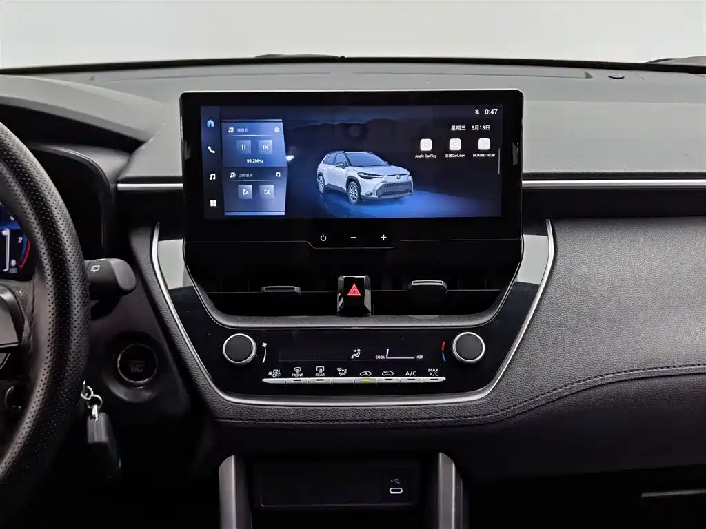 Toyota Frontlander 2023 2.0L CVT Elite Edition фото 12