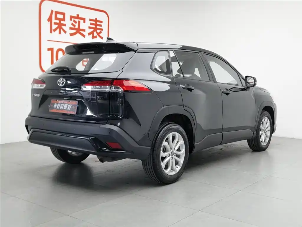 Toyota Frontlander 2023 2.0L CVT Elite Edition фото 2