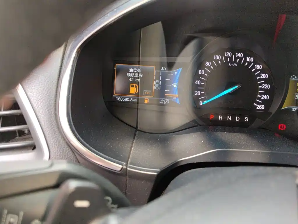 Фото 5 - Ford Edge