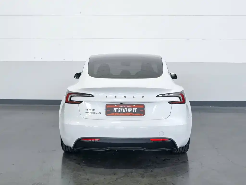Tesla Model 3 2026 2025 Model Year Facelift Rear-Wheel Drive