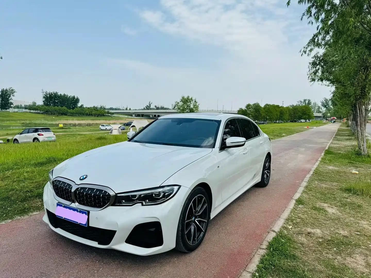 صورة 1 - BMW 3 Series