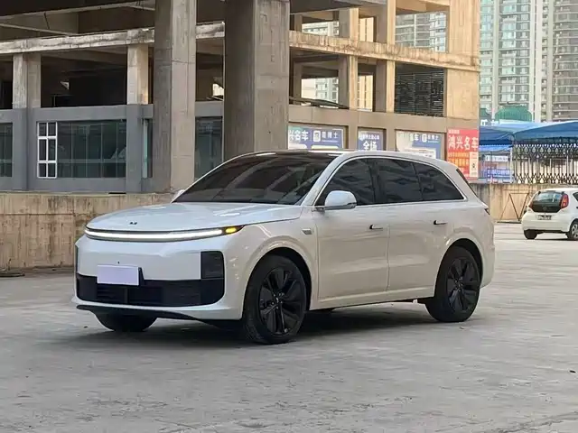 Li Auto L6 2024