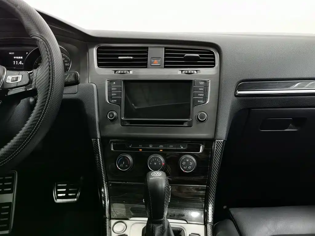 Volkswagen Golf 2016 230TSI Automatic Luxury фото 12