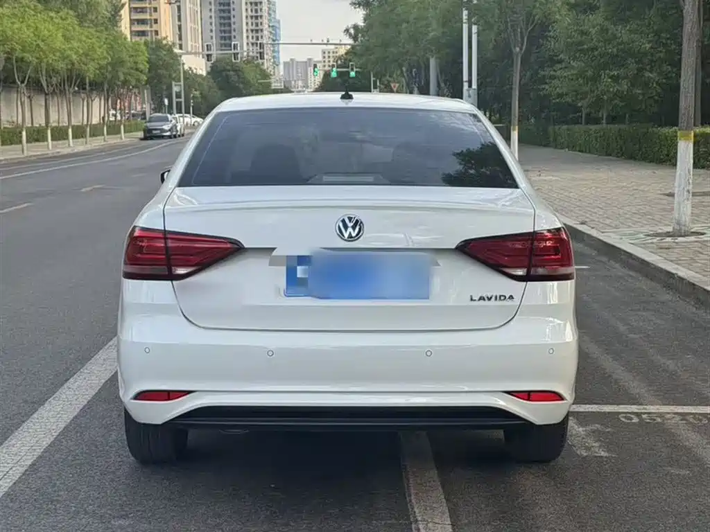 Volkswagen Lavida 2019 Lavida Start 1.5L Auto Trend (China VI) фото 10