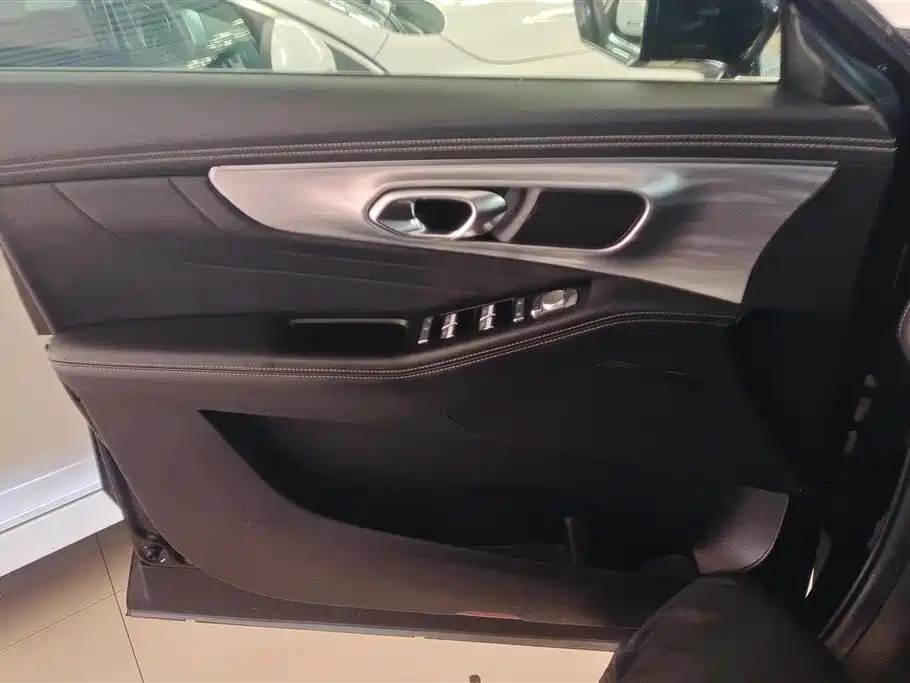 GAC Trumpchi Trumpchi GS8 2022 Pilot Series 2.0TGDI 2WD Luxury Smart Connect Edition (7-Seater) фото 7