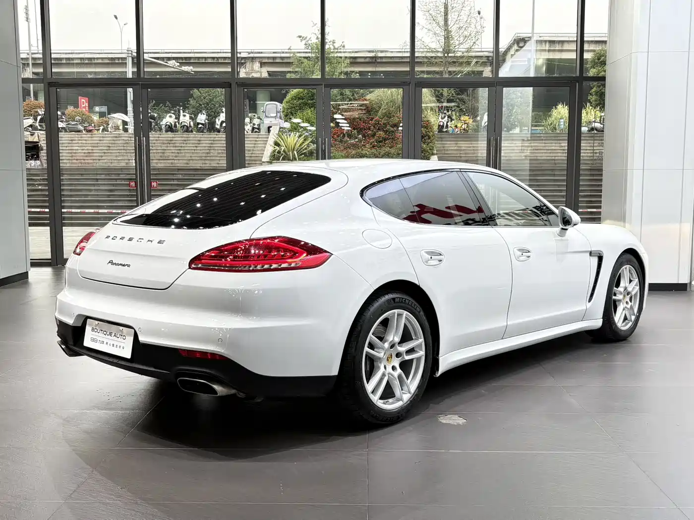 Porsche Panamera 2016 Panamera Edition 3.0T фото 6