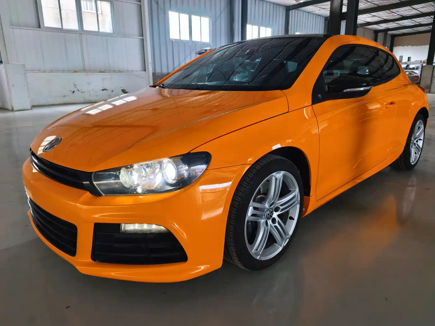 Volkswagen Scirocco 2011 Model R 2.0TSI фото 7