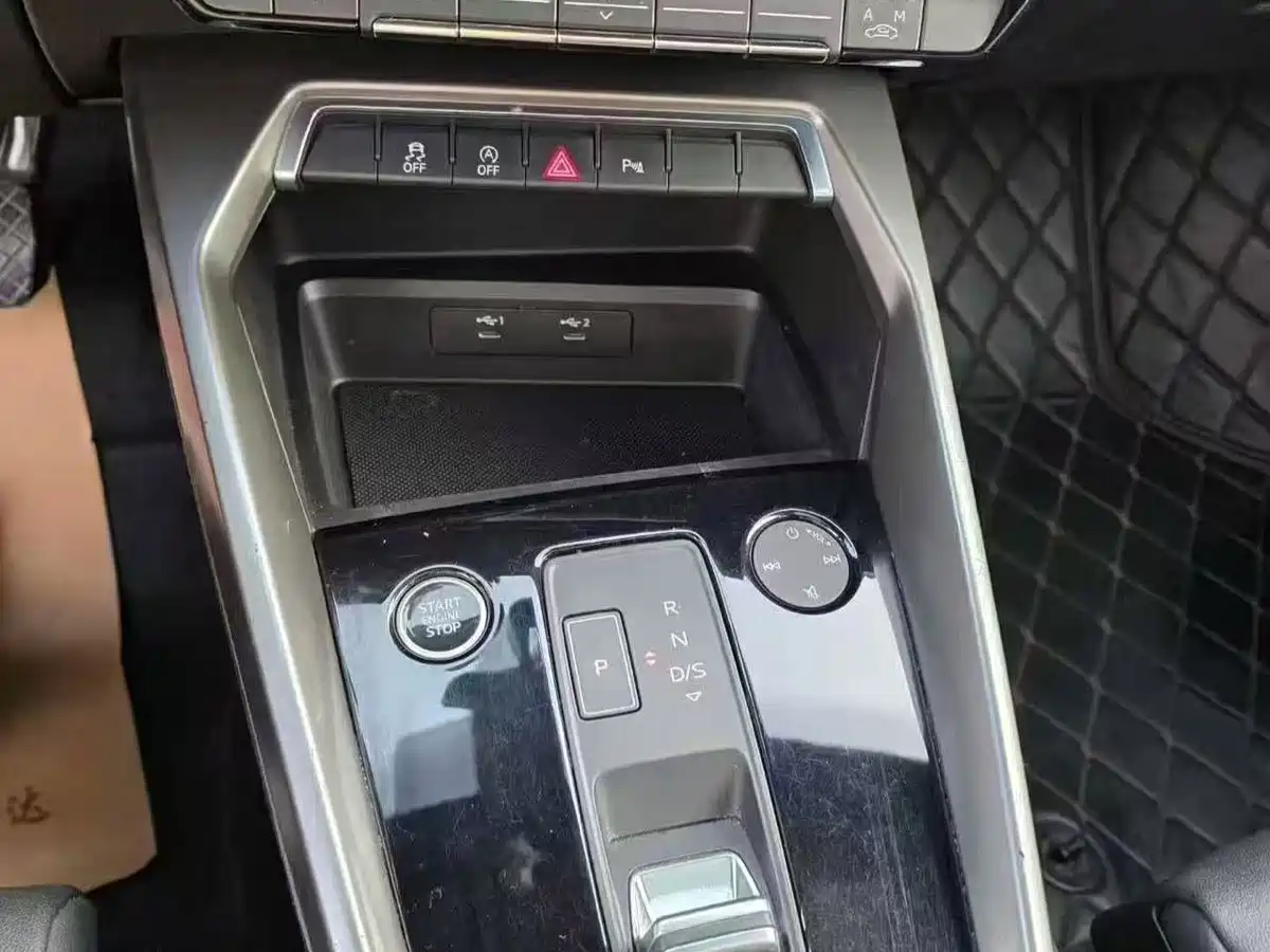 Audi A3 2023 A3L Limousine 35 TFSI Fashion Sport фото 5