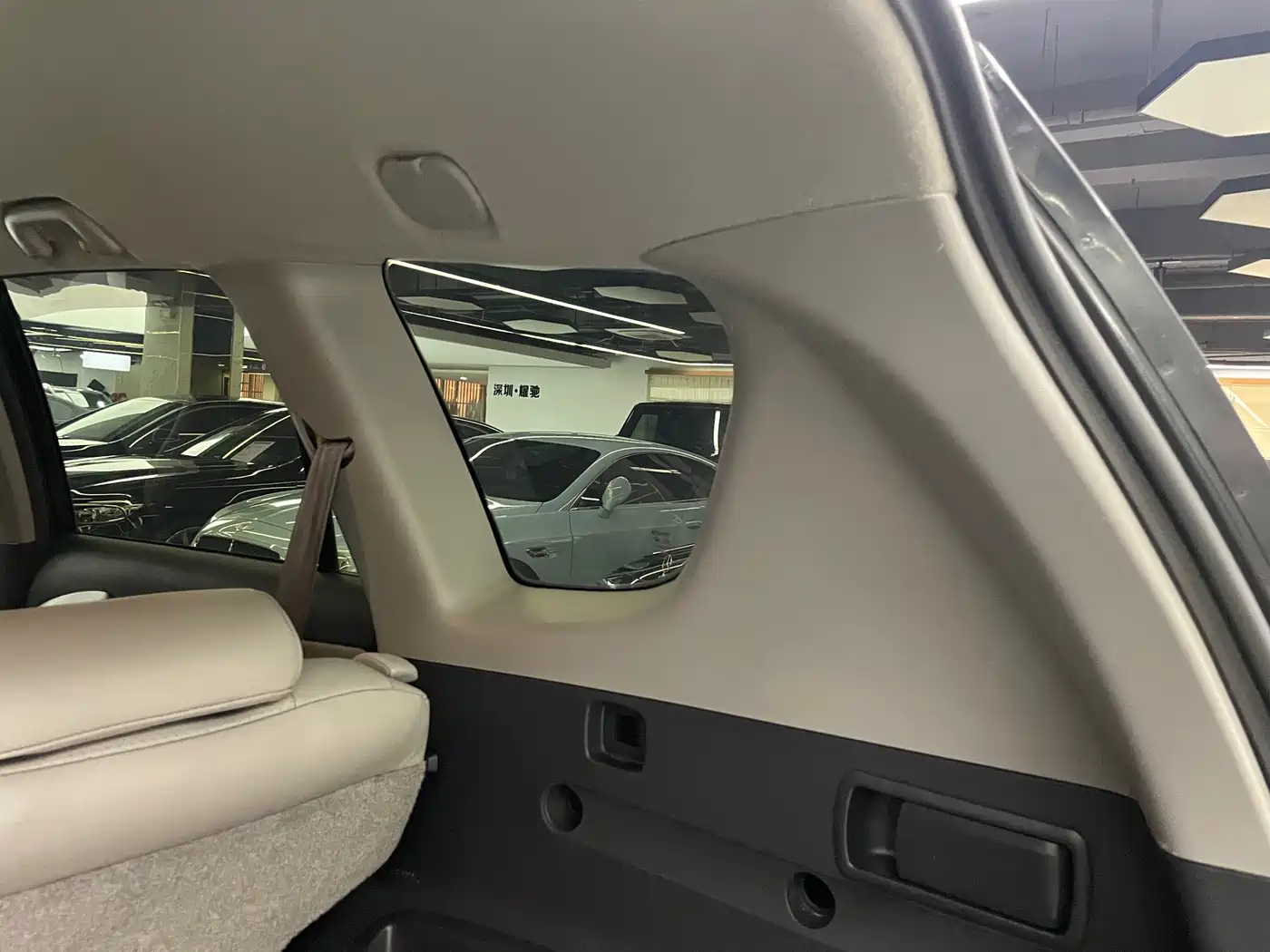 Toyota RAV4 Rongfang 2009 2.0L Automatic Classic Edition фото 42
