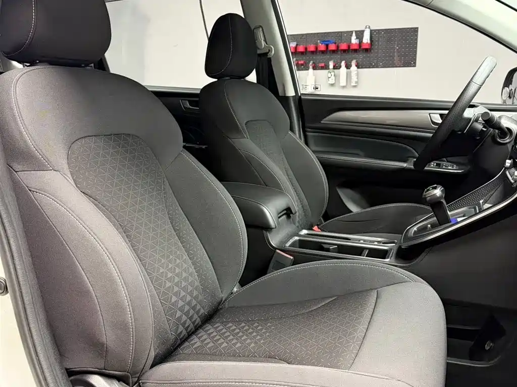 Haval M6 2021 PLUS 1.5T DCT Comfort фото 11
