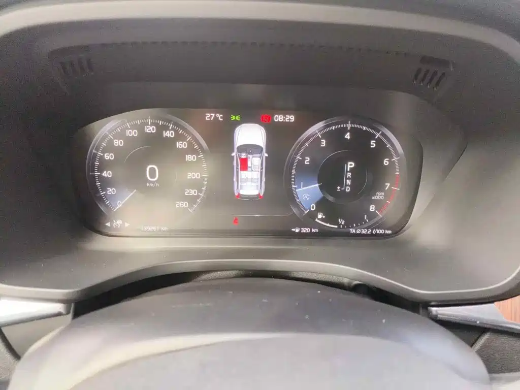 Photo 4 - Volvo XC60