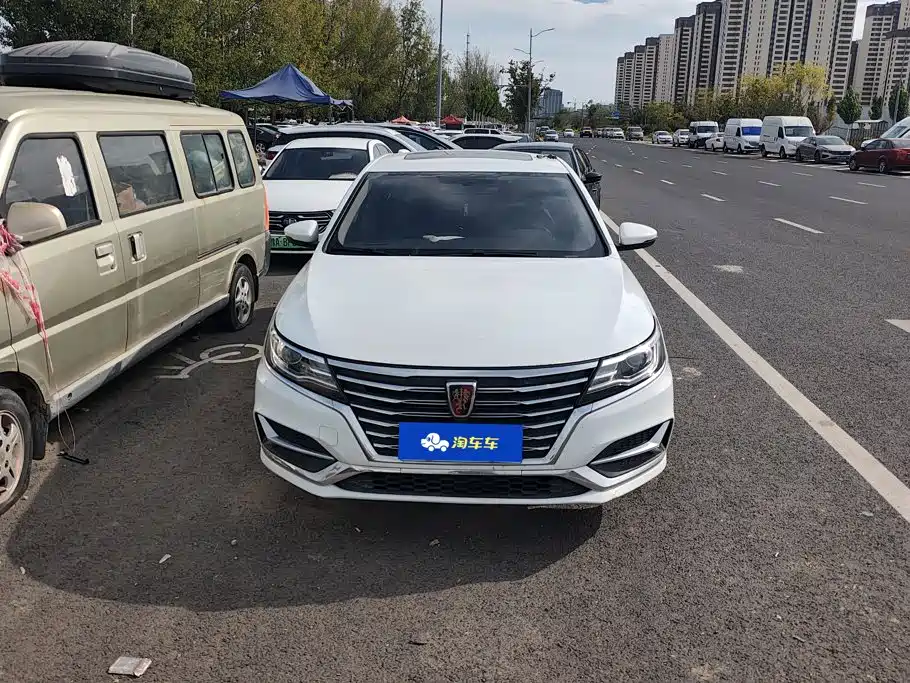 Roewe i6 2020 2019 PLUS 20T TST 4G Connected Flagship Super Edition