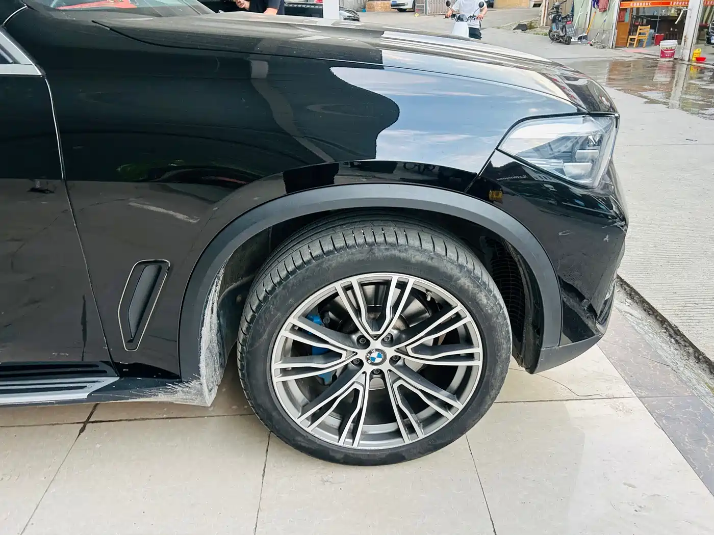BMW X5 (Import) 2020 xDrive40i M Sport Package фото 15