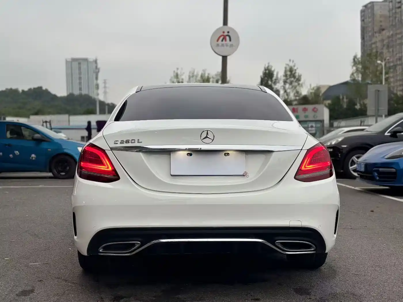 MERCEDES-BENZ CLASS C