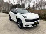 Фото 3 - Lynk & Co 01